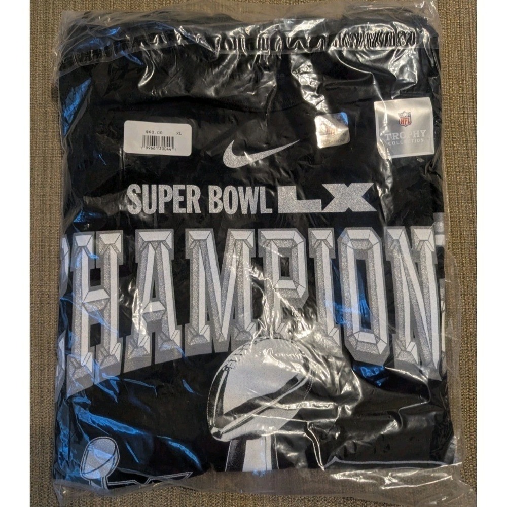 Nike Mens 2XL  Seattle Seahawks Super Bowl LX Champions Trophy Collection TShirt - Picture 3 of 3